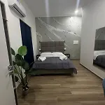 Maison Ecce Hom0 Pensjonat
